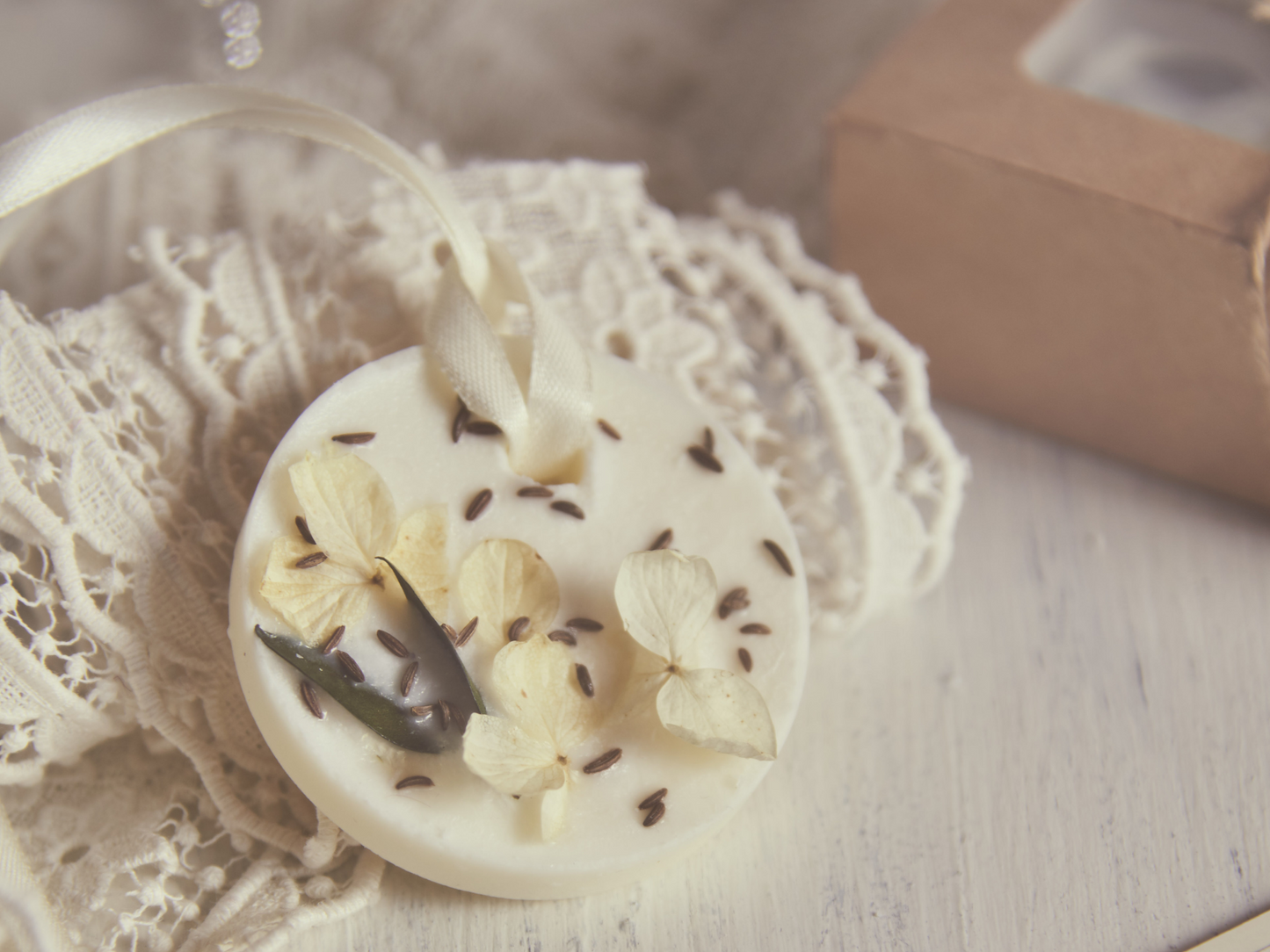 Botanical Wax sachet - Romantic & Floral – Elegant Floral Blends for Gifting & Everyday Luxury